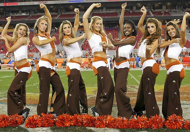 texas-football-cheerleader.jpg